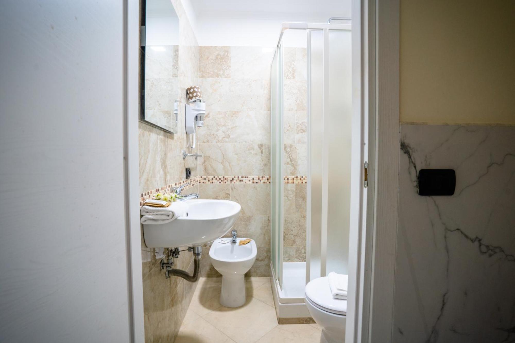 Affittacamere Tiche Rome Exterior photo